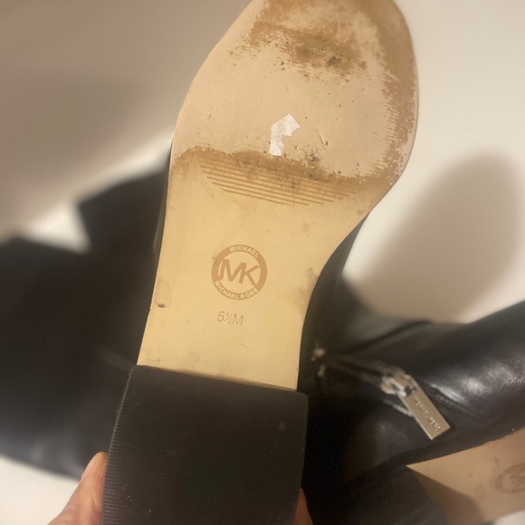 Michael Kors Fulton harness nice boots good condition Buy it before the cold - Picture 9 of 14